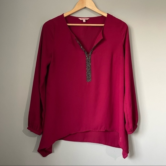 𝅺Juicy Coutour Bing Blouse V neck size small - Picture 1 of 8